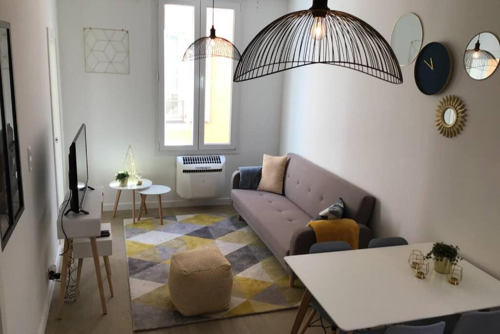 Appartement 2 chambres refait à neuf, climatisé, à 2 min de la mer Nice Exterior foto
