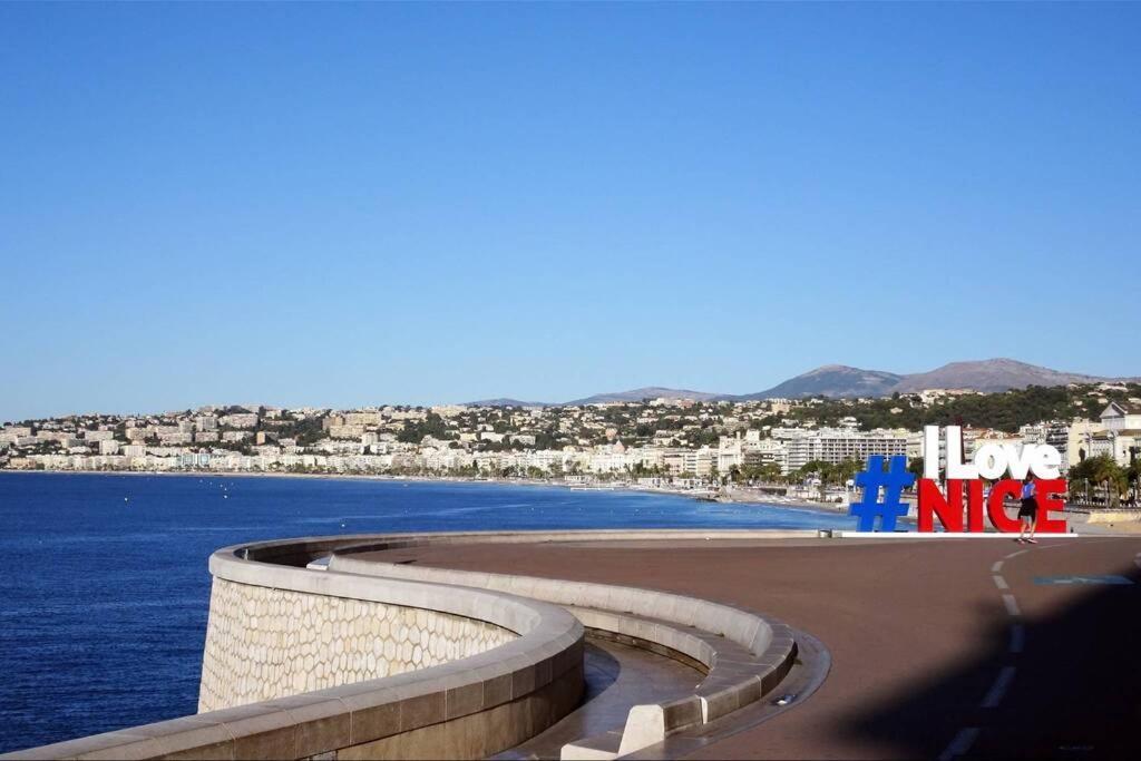 Appartement 2 chambres refait à neuf, climatisé, à 2 min de la mer Nice Exterior foto